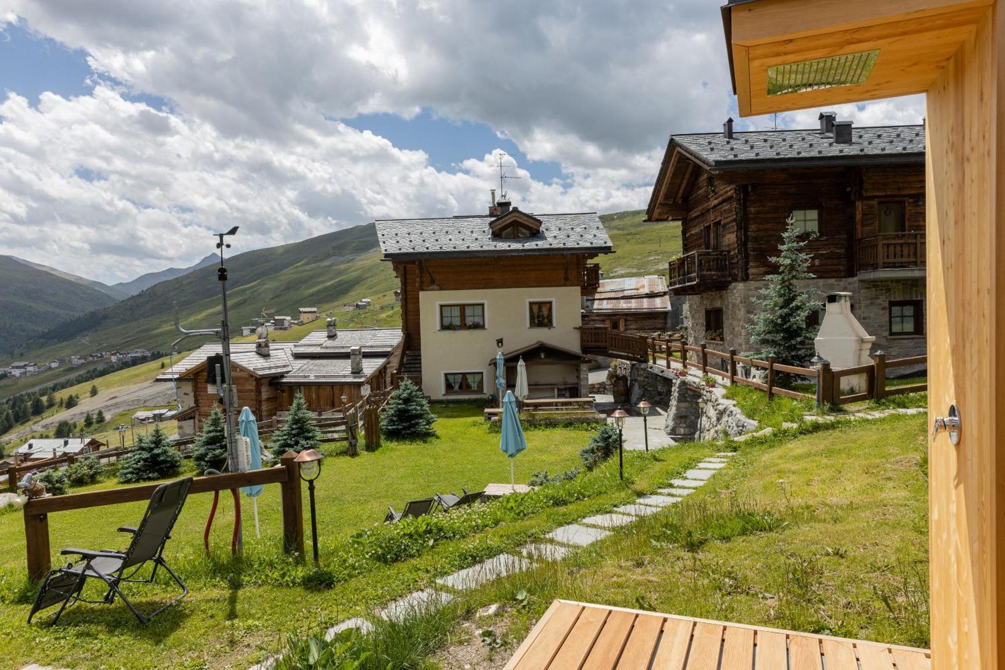 Pianeta Oro Avamposto Meteo Livigno Exterior foto