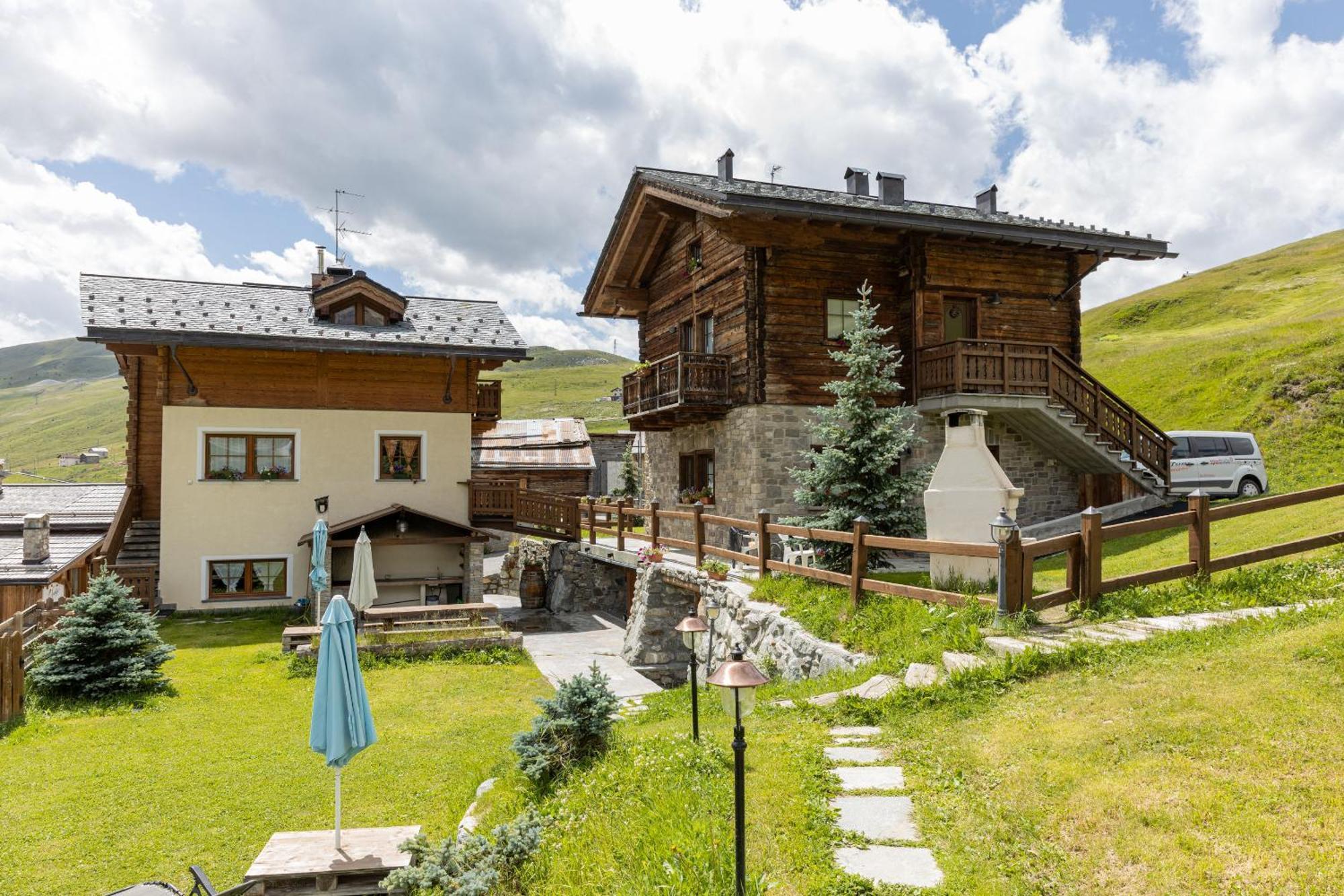 Pianeta Oro Avamposto Meteo Livigno Exterior foto