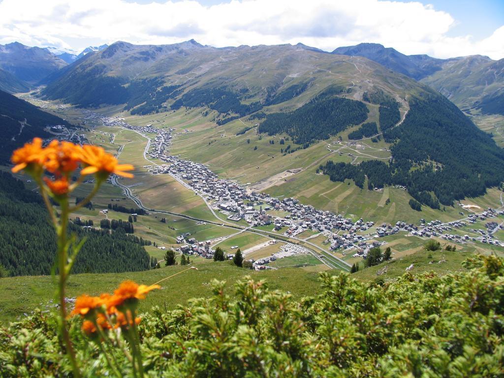 Pianeta Oro Avamposto Meteo Livigno Exterior foto